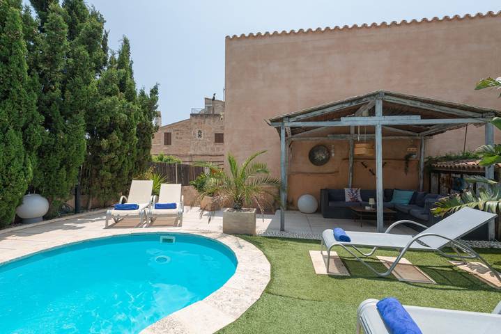 Two-Apt Villa with Pool, BBQ, Garden, Castle Views in Capdepera, East Majorca