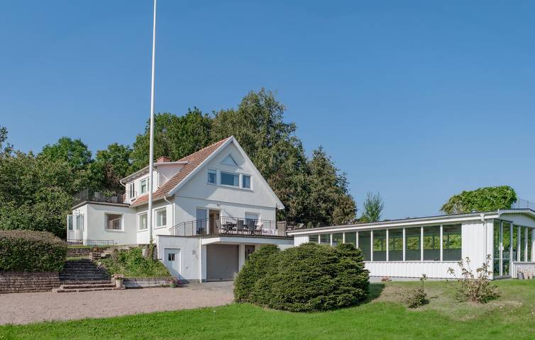 Ferienhaus für 8 Personen, mit Terrasse und Garten sowie Sauna in Bastad