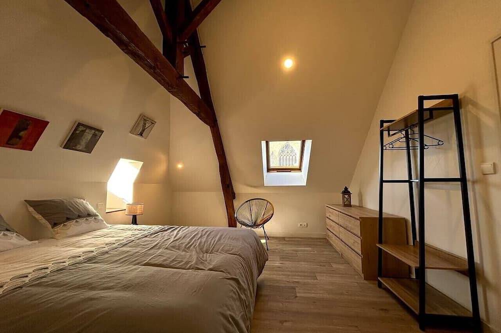 Town house - 8 people in Parthenay, Deux-Sèvres