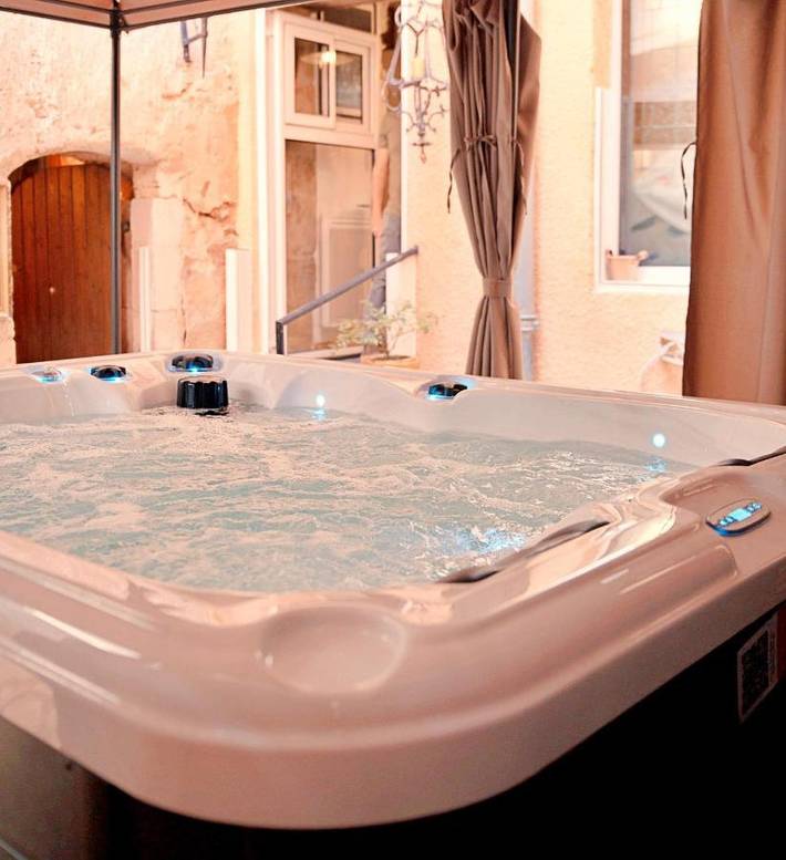 Gîte pour 4 personnes, avec jacuzzi et jardin à Limoux - 2