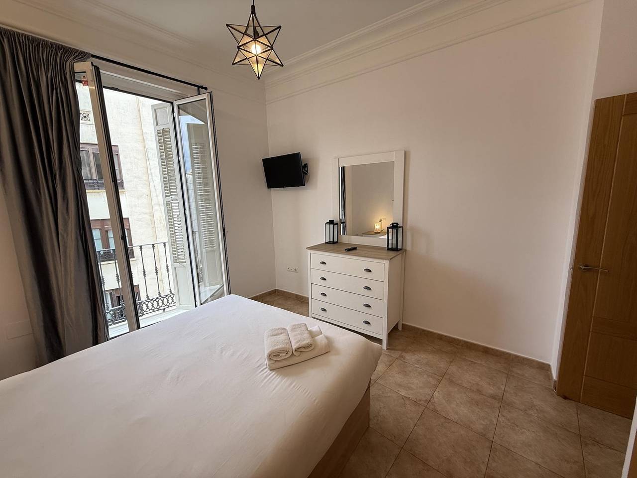 Entire holiday apartment, Uncibay Square Plaza Uncibay in Malaga Centro Historico, Malaga