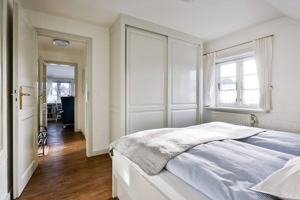 Ganze Wohnung, Hell ausgestattete Wohnung im Herzen von Hörnum für bis zu drei Personen. in Hörnum, Sylt