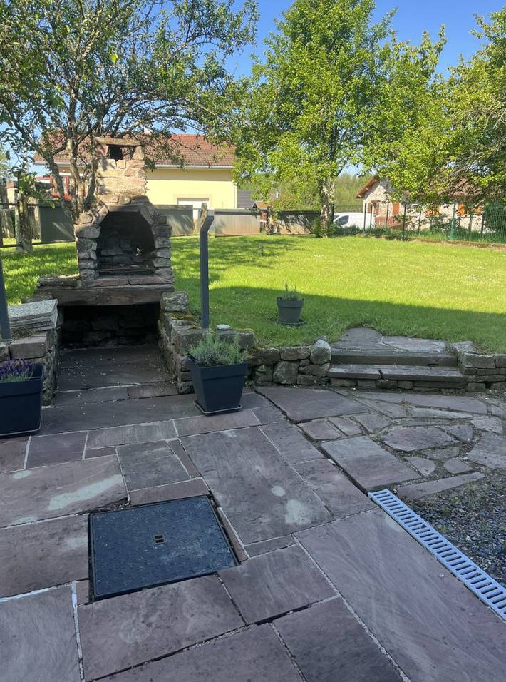 Gîte pour 4 personnes, avec terrasse et jardin dans Viménil