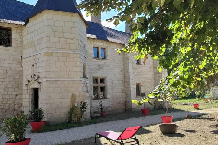 Location de vacances pour 4 personnes, avec balcon et jardin dans Courchamps