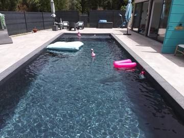 Gîte pour 2 personnes, avec piscine et vue ainsi que jardin et bassin pour enfant à Cuttoli-Corticchiato