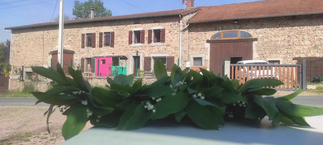 Chambre d’hôte pour 2 personnes, avec jardin à Saint-Bonnet-des-Quarts