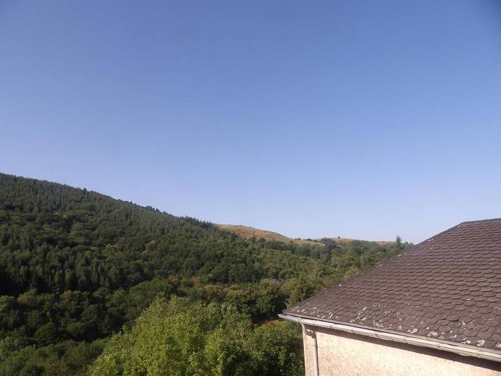 Location de vacances pour 6 personnes, avec balcon et vue à Dourbies - 3
