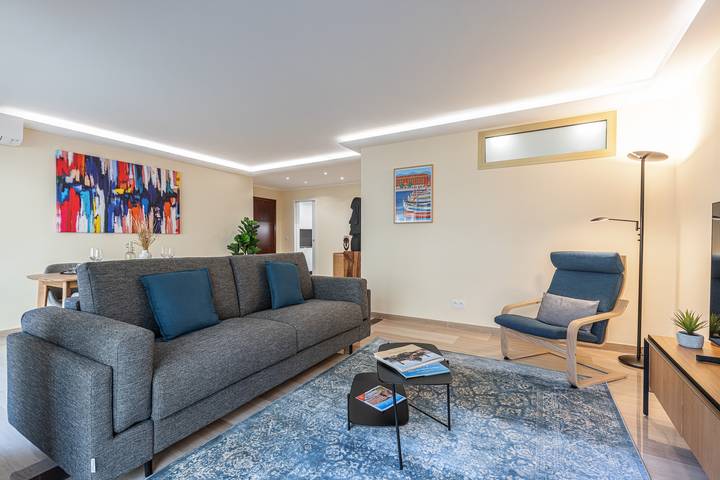 Gîte pour 2 personnes, avec terrasse dans Bowling Acropolis Nice