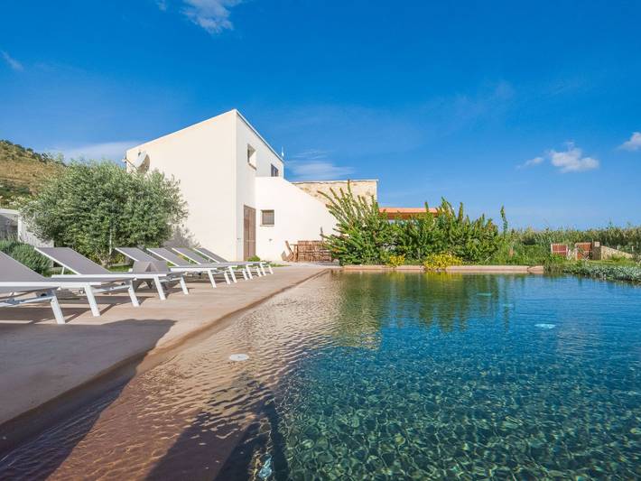 Location de vacances pour 8 personnes, avec jardin et piscine à Scopello - 3