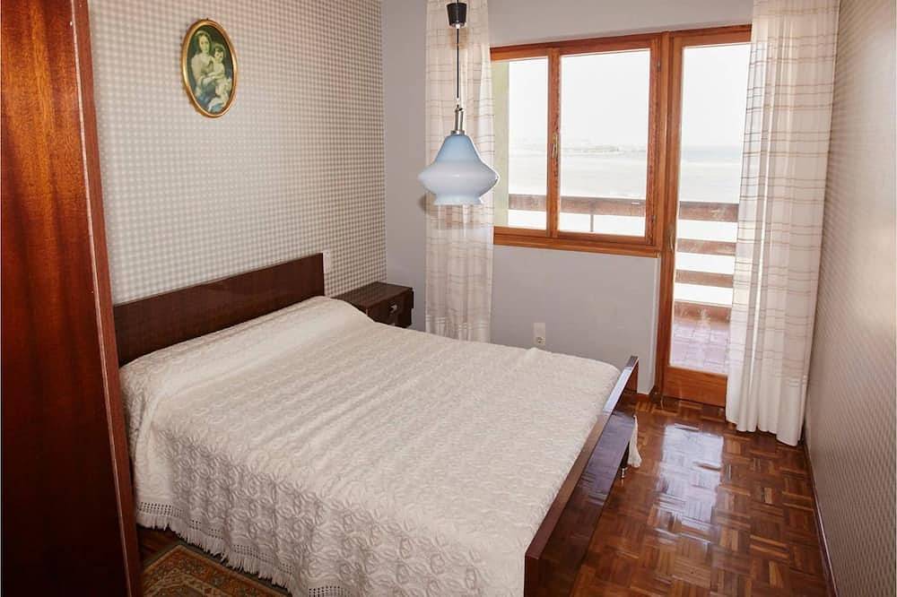 Barreiros. House - Villa in 1st line of beach - Playa de Altar. in Barreiros, Galician Coast