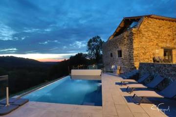 Ferienhaus für 20 Personen, mit Garten und Pool, kinderfreundlich in Occitanie