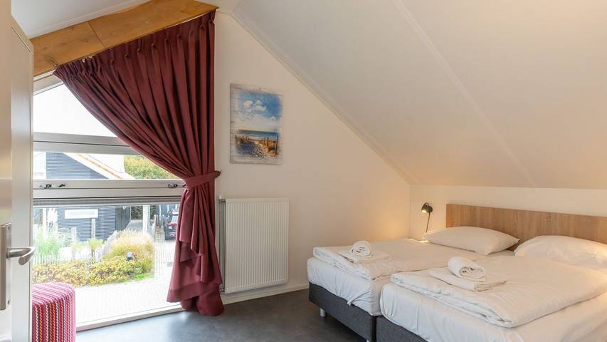 Strandhaus für 7 Personen, mit Terrasse in Renesse - 4