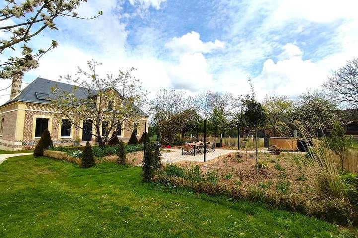 Location de vacances pour 14 personnes, avec jardin et terrasse dans Rolleville