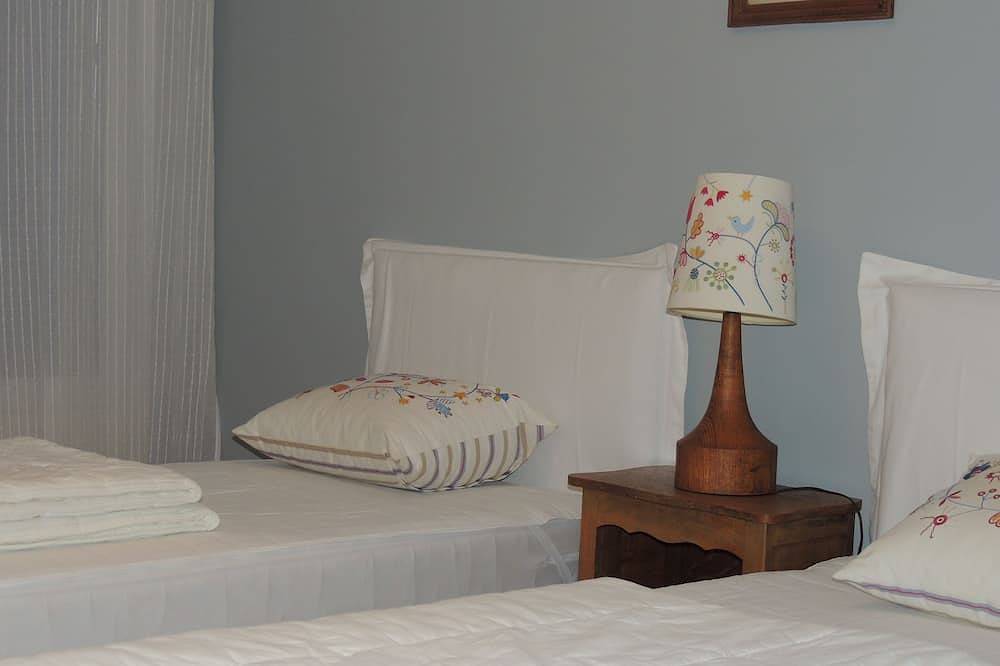 Appartement entier, A Cahors, appart avec 2 terrasses, très calme, à 5mn à pied du centre ville in Cahors, Lot