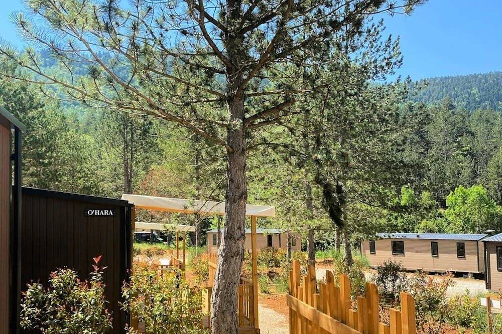 Camping 4 étoiles - Piscine  - ccbgbac in Arques (Aude), Parque Natural Regional Corbières-Fenouillèdes