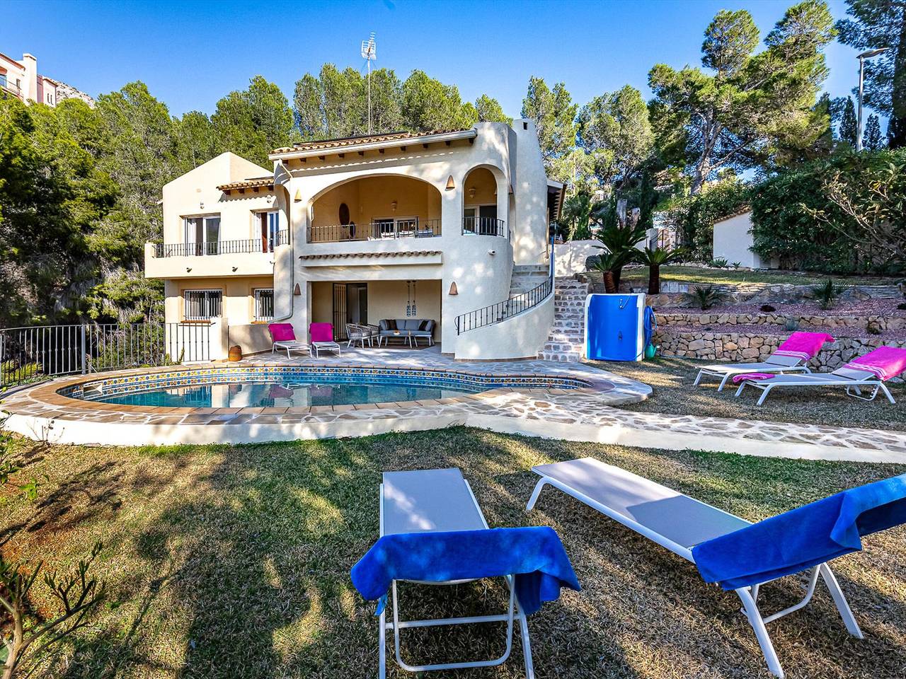 Villa mit Bergblick, Pool - 6 Pers. in Altea La Vella, Altea