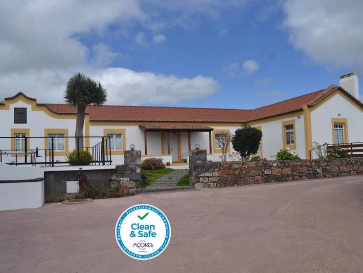 Casa rural para 8 personas, con jardín y piscina en Ponta Delgada