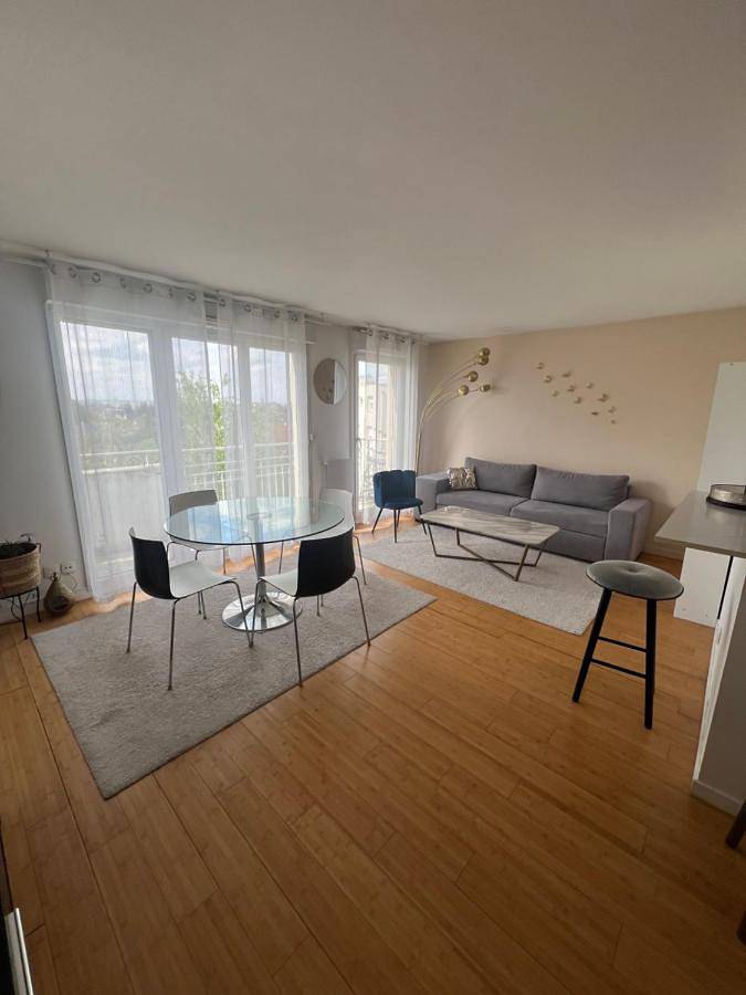 Gîte pour 5 personnes, avec terrasse à Bobigny - 3