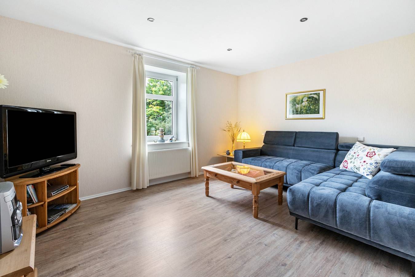 Ganze Wohnung, Ferienwohnung 'Morgensonne' mit Gemeinschaftsterrasse, Garten und Wi-Fi in Kronprinzenkoog, Nordseeküste