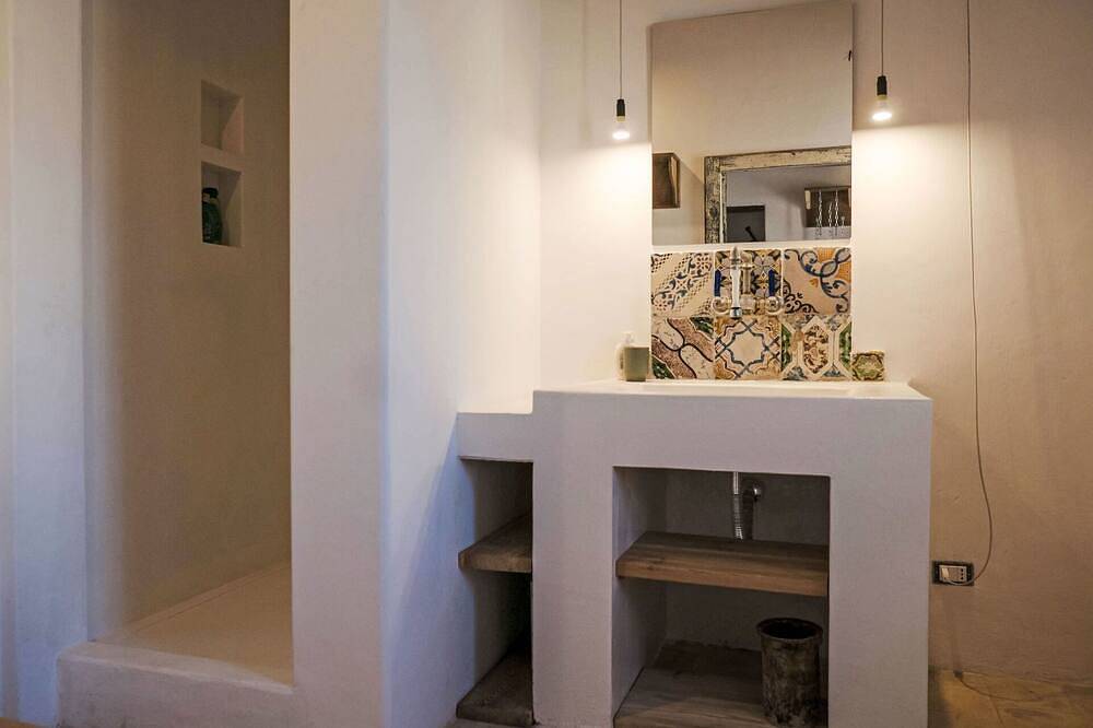 Ganze Wohnung, Angenehme Wohnung für 4 Gäste mit  W-Lan, Balkon, Haustiere erlaubt und Panoramablick in Strongoli, Golf von Tarent