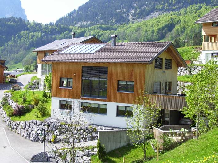 Ferienwohnung für 5 Personen, mit Terrasse und Garten sowie Ausblick in Au