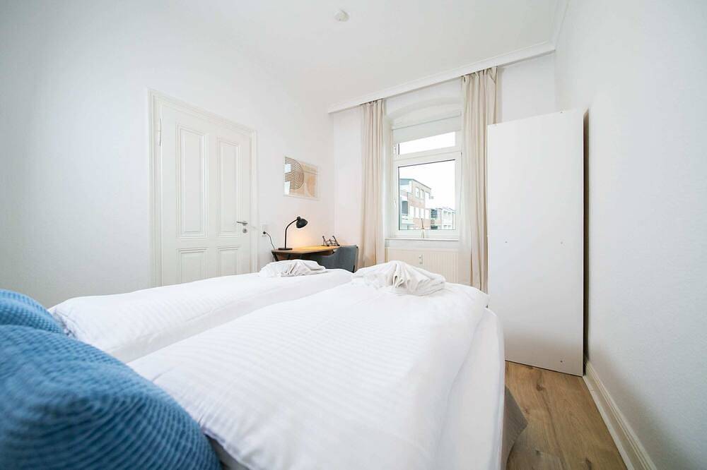 Entire apartment, Deluxe Apartment | Central | Fair 15Min  | Kitchen in Neuss, Düsseldorf region