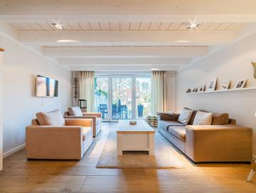 Ferienhaus für 4 Personen, mit Garten und Terrasse sowie Seeblick, kinderfreundlich in Landkreis Aurich