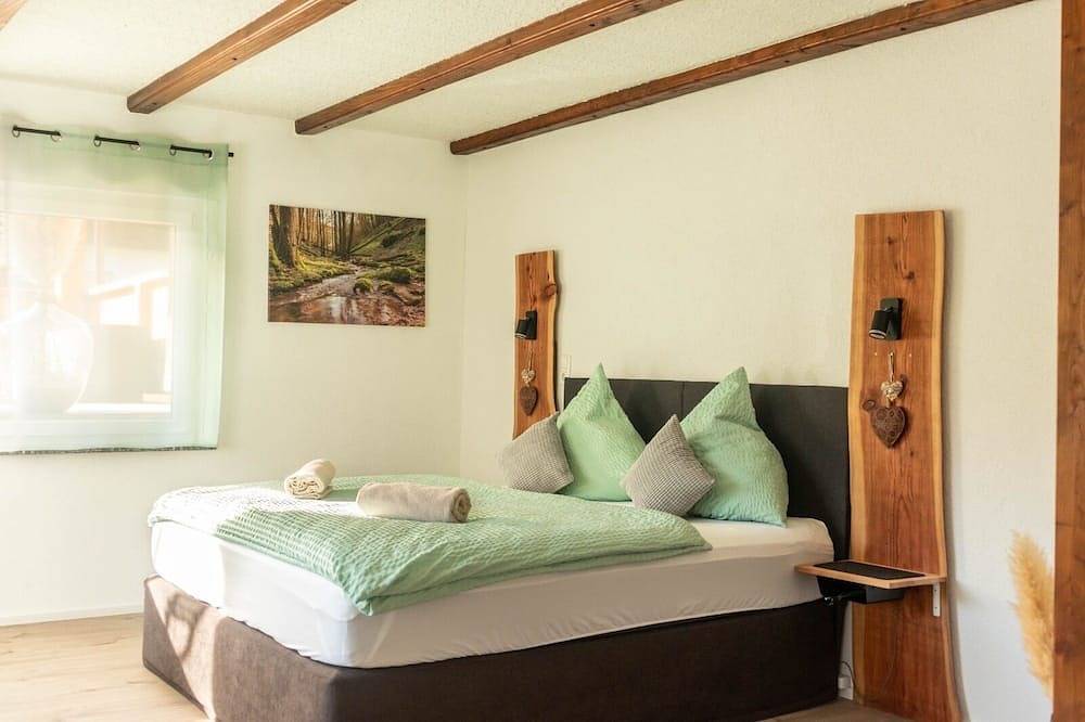 Ganze Wohnung, Rhön und Relax, loftähnliche Wohnung mit überdachter Terrasse und Garten in Wildflecken, Rhön-Bayern