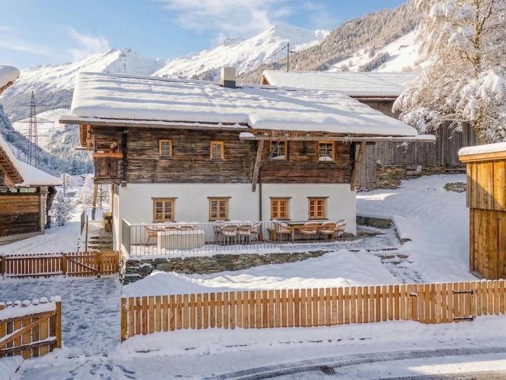 Ferienhaus für 12 Personen, mit Balkon und Terrasse sowie Garten und Sauna in Matrei in Osttirol