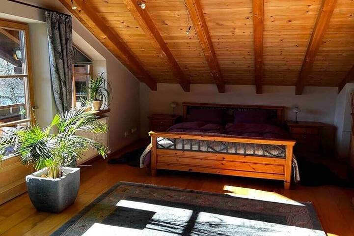 Ganze Wohnung, Direkt am See mit Bergblick in Strandbad Schwaltenweiher, Seeg