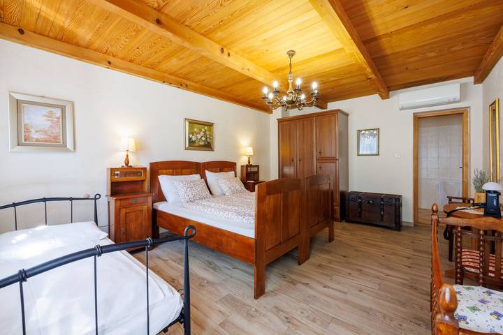 Villa für 14 Personen, mit Sauna und Pool in Crikvenica