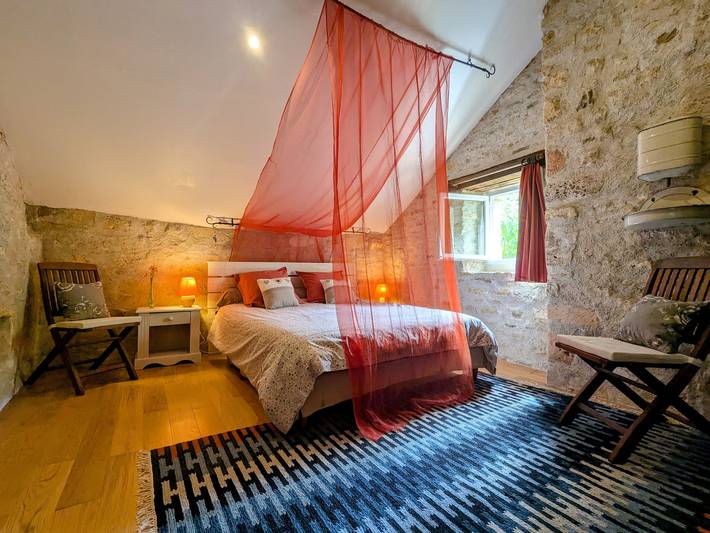 Charmantes Ferienwohnung im Naturpark, privater Garten, Pool, historischer Charme! in Bélâbre, Le Blanc und Umgebung