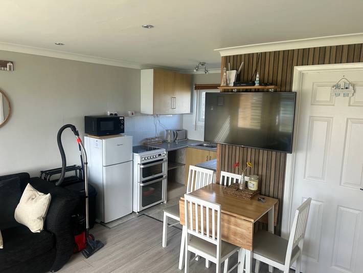 Great Yarmouth - Chalet - Sleeps 5 - Parking in Hemsby, Great Yarmouth