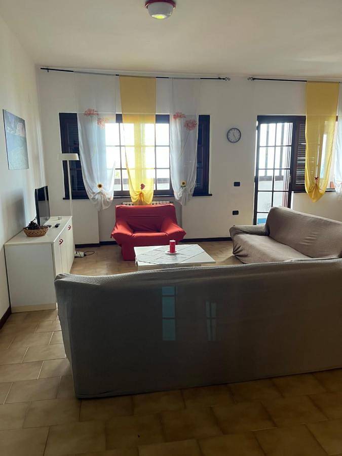 Location de vacances pour 4 personnes, avec piscine et vue ainsi que jardin et bassin pour enfant, animaux acceptés à Zambrone - 2