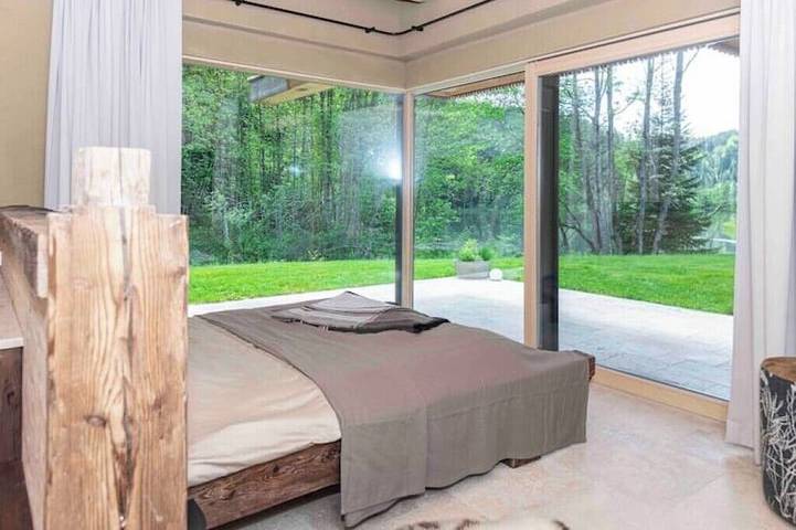 Ferienhaus am See mit Sauna und Whirlpool in Annaberg, Mostviertel