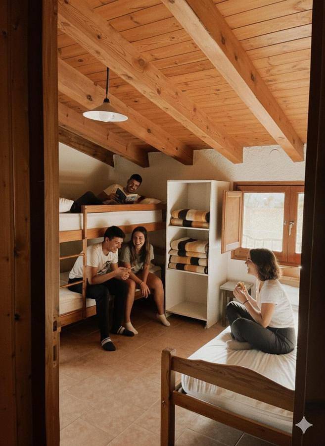 Hostal para 2 personas, con vistas además de jardín y piscina, Se admiten mascotas en Provincia de Lleida - 4