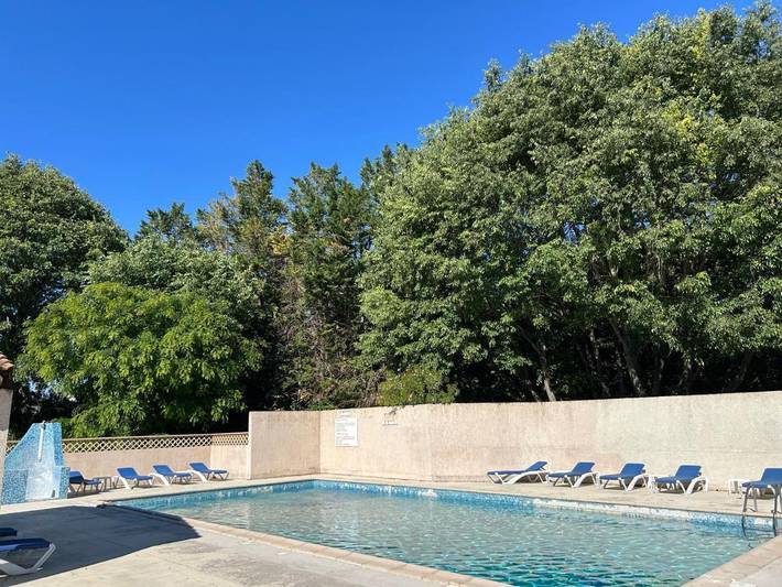 Gîte pour 4 personnes, avec Balcon et Terrasse ainsi que Jardin et Piscine à Quissac - 2