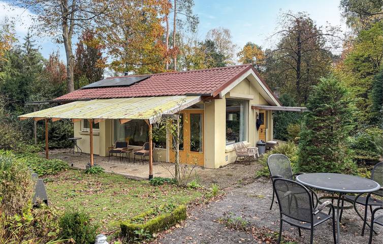 Vakantiehuis voor 3 personen, met Terras en Tuin in Holten