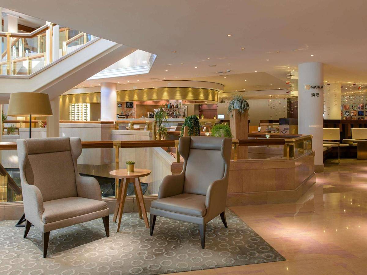 Mövenpick Hotel Geneva in Genève 15 Aéroport, Meyrin
