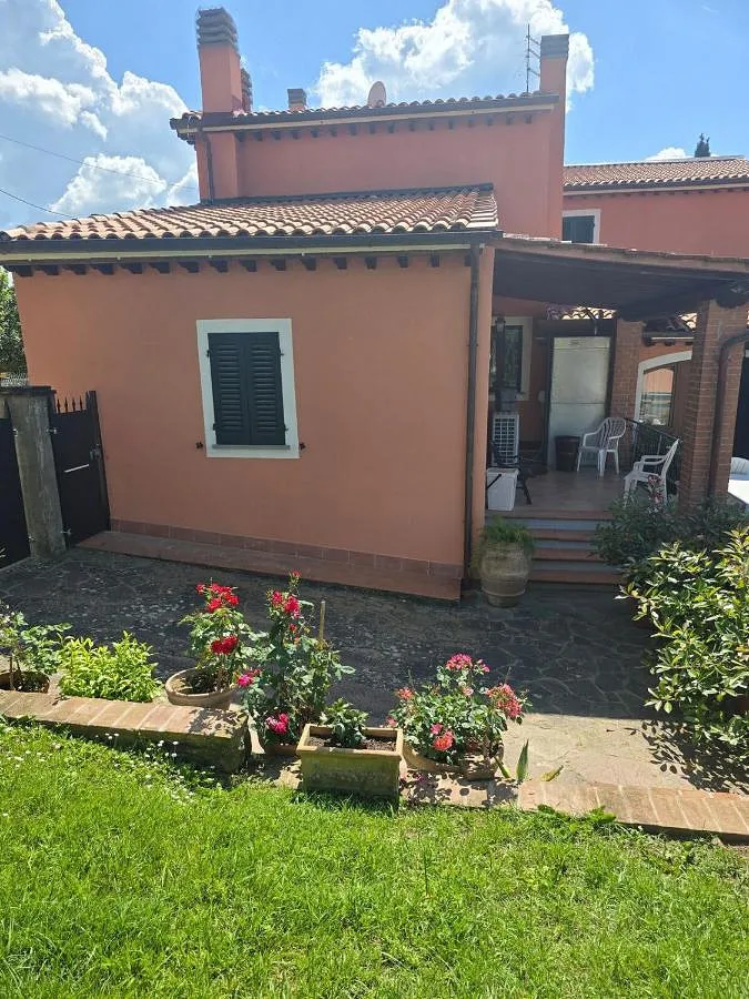Casa vacanza per 5 persone, con panorama e giardino - 1