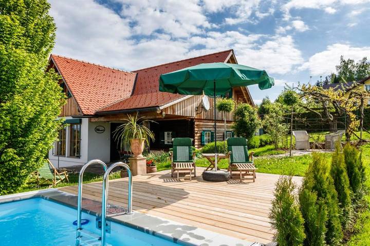 Ferienhaus für 6 Personen, mit Pool und Ausblick sowie Garten, kinderfreundlich - 1
