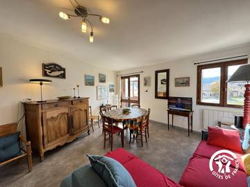 Gîte pour 6 personnes, avec terrasse, animaux acceptés à Puyvalador