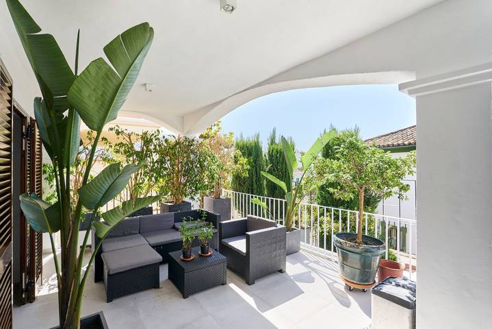 Villa 'Beachside Luxury, Marbella 2' mit Meerblick, WLAN und Klimaanlage in Marbella West, Marbella