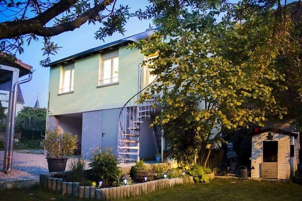 Apartamento entero, Casa rural amueblada clasificada 2 estrellas de 25m² ideal para 2 personas (máximo 4 personas) in Eckwersheim, Región de Estrasburgo