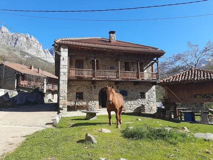 Hotel for 2 people, with garden - 1