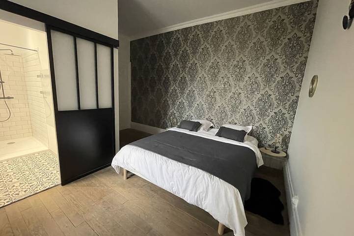 Location de vacances pour 12 personnes, avec jardin à Épinac - 2