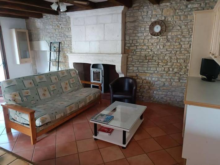 Location de vacances pour 6 personnes, avec terrasse et jardin à Sainte-Radégonde-des-Noyers - 3
