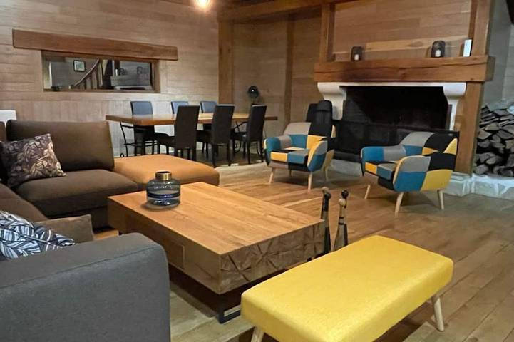 Location de vacances pour 8 personnes, avec Jardin à Venizy