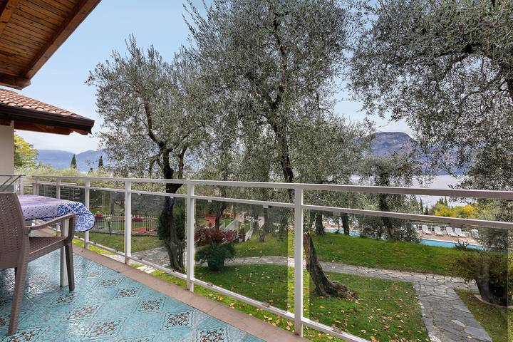 Gîte pour 4 personnes, avec jardin et vue sur le lac, animaux acceptés à Brenzone - 3