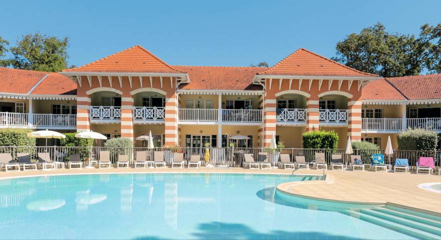 Ferienwohnung für 5 Personen, mit Balkon und Garten sowie Kinderpool und Pool, kinderfreundlich in Soulac-sur-Mer
